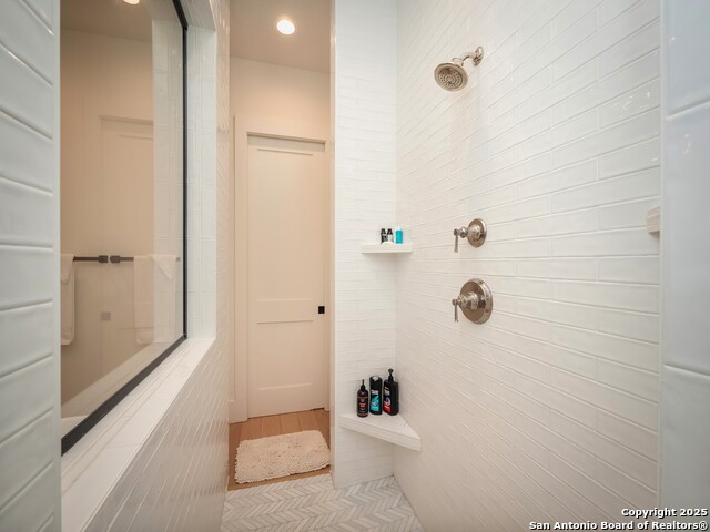 Listing photo id 28 for 6661 State Highway 123