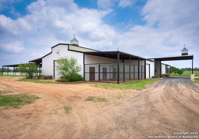Listing photo id 43 for 6661 State Highway 123