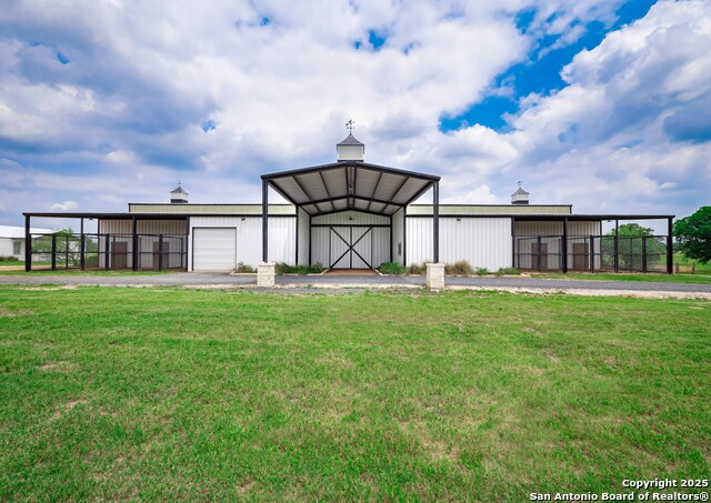 Listing photo id 5 for 6661 State Highway 123