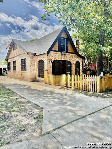 Details for 1632 W Olmos Dr, San Antonio, TX 78201