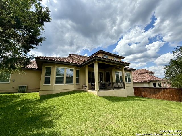 Image 31 of 40 For 25215 Estancia