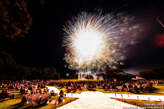 Image 21 of 25 For 1548 Connettere