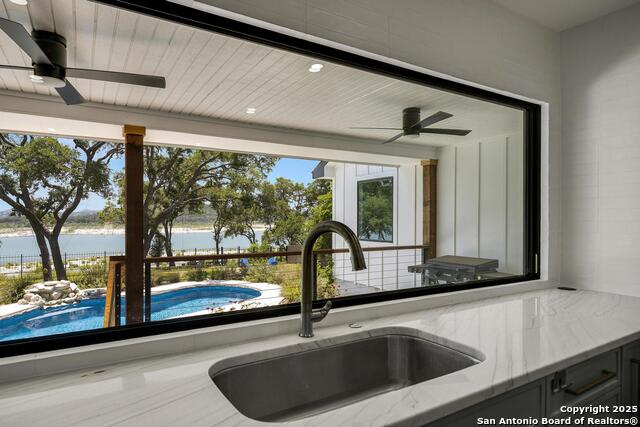 Image 14 of 44 For 772 Lakebreeze