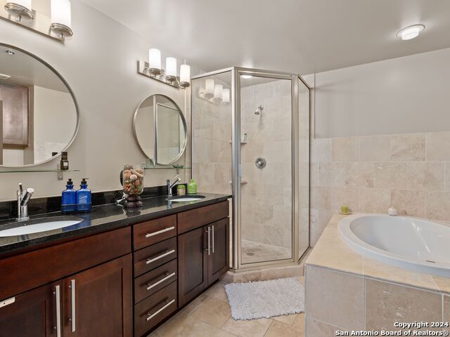 Image 25 of 33 For 1339 Flores St S 103