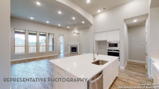Listing photo id 2 for 401 Dulce Vista