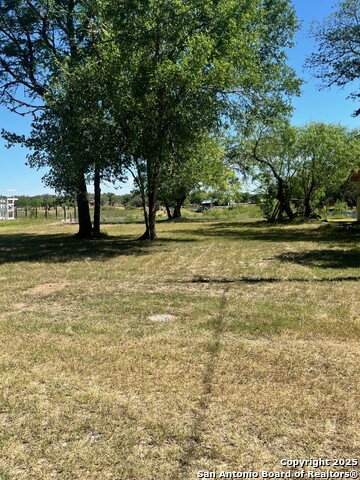 Image 5 of 14 For 342 Longhorn Dr