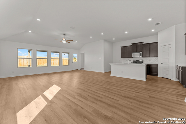 Image 11 of 20 For 141 Cheyenne Drive