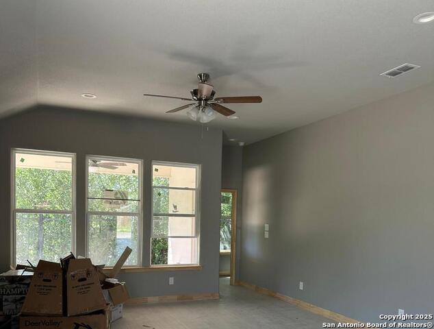Image 4 of 17 For 109 Sutton Pl