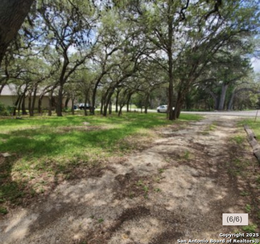 Listing photo id 1 for 556 Flatrock