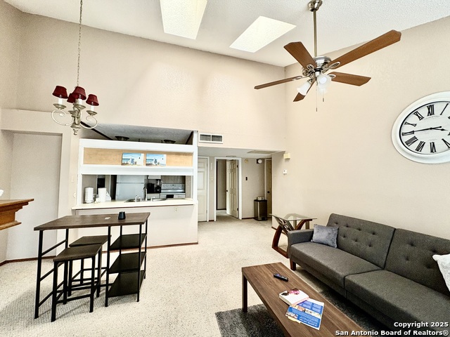Image 10 of 17 For 8633 Datapoint Dr