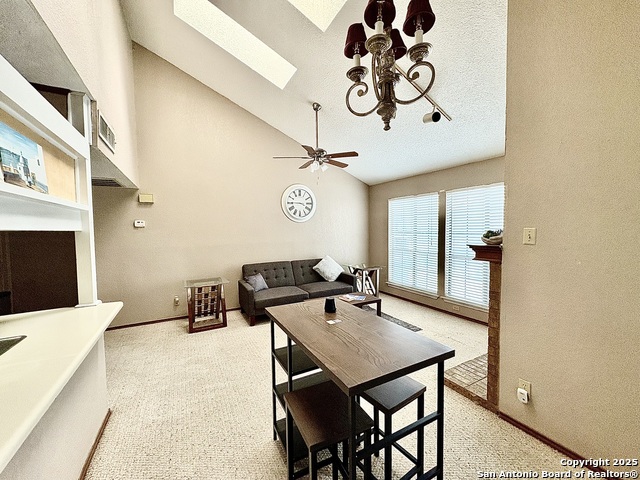 Image 11 of 17 For 8633 Datapoint Dr