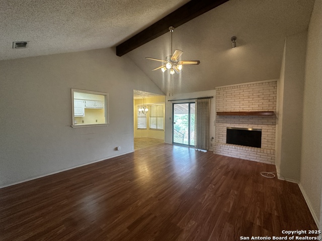 Image 11 of 59 For 5014 Tree Top St.