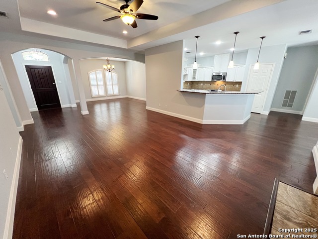 Image 7 of 44 For 8923 Rachels Branch