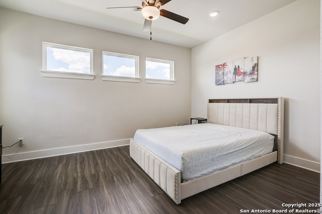 Image 40 of 67 For 4019 Wood Creek