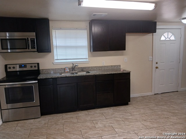 Image 11 of 17 For 1039 Cantrell Dr
