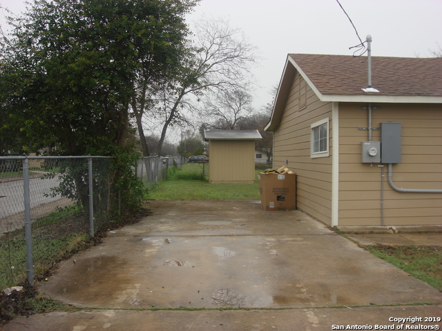 Image 5 of 17 For 1039 Cantrell Dr
