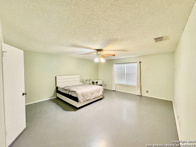 Image 9 of 22 For 6322 Regency Wood