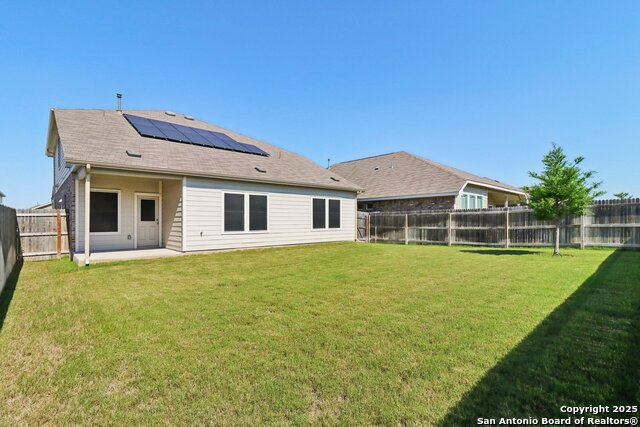 Listing photo id 19 for 8911 Rancher Place