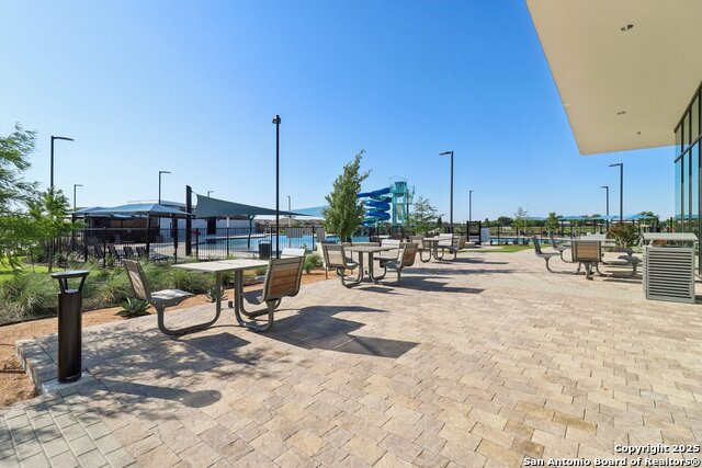 Listing photo id 25 for 8911 Rancher Place