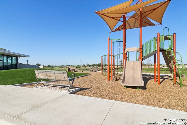 Listing photo id 26 for 8911 Rancher Place