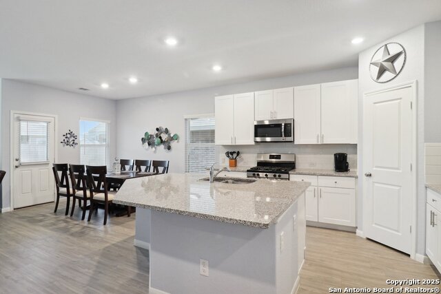 Listing photo id 1 for 8911 Rancher Place