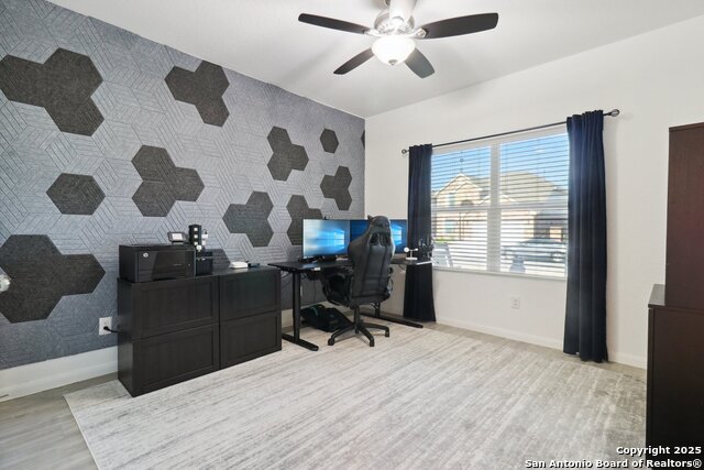 Listing photo id 6 for 8911 Rancher Place