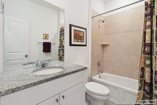 Listing photo id 7 for 8911 Rancher Place