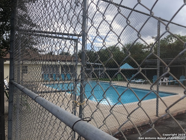 Details for 7123 Thrush View  42, San Antonio, TX 78209