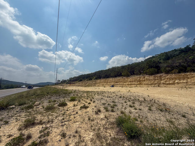 Details for 687 Valley Haven, Canyon Lake, TX 78133