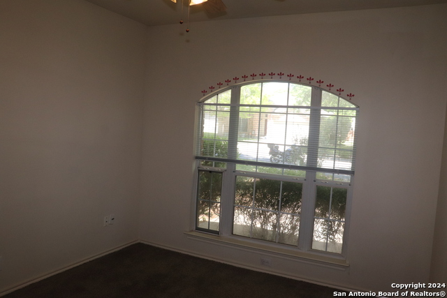 Image 8 of 16 For 210 Tapwood Ln