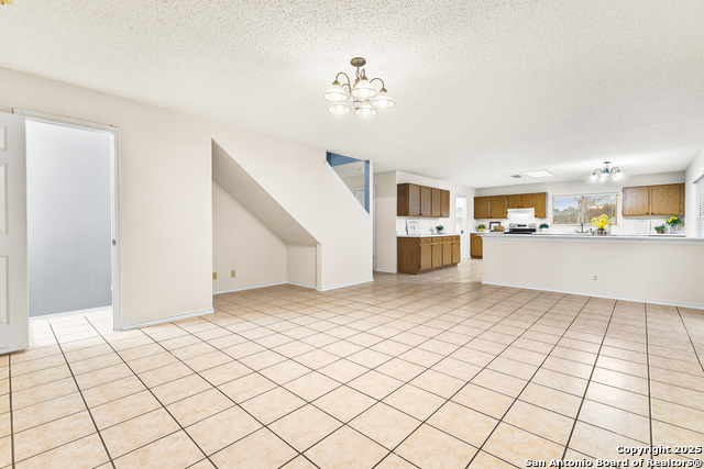 Listing photo id 10 for 9206 Dancove Drive