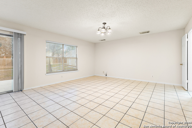 Listing photo id 11 for 9206 Dancove Drive