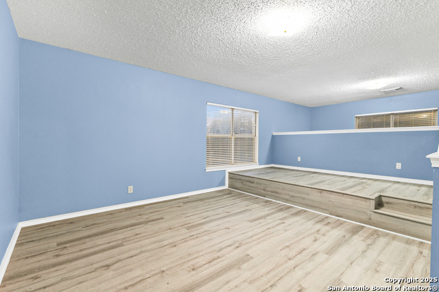 Listing photo id 15 for 9206 Dancove Drive