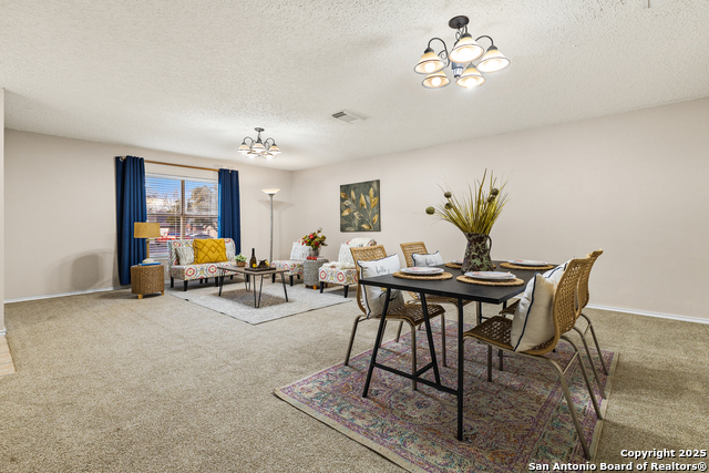 Listing photo id 4 for 9206 Dancove Drive