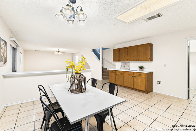 Listing photo id 7 for 9206 Dancove Drive