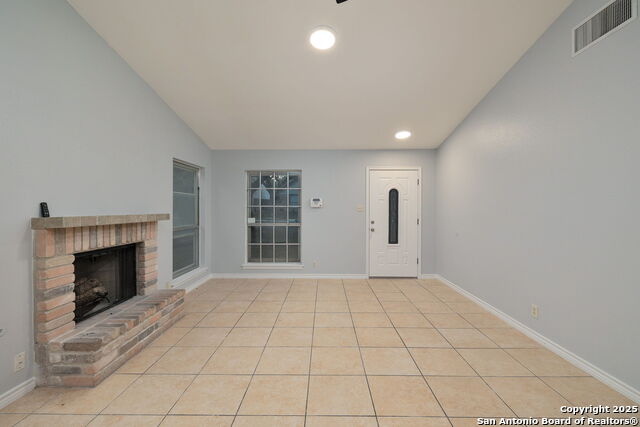 Listing photo id 9 for 12130 Magnolia Blossom