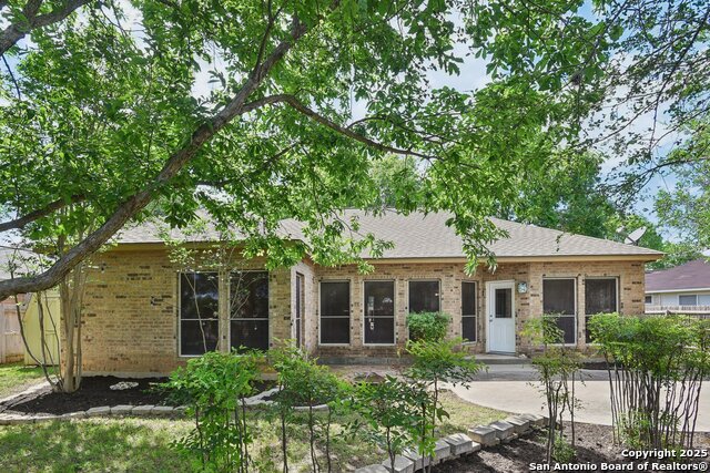 Image 31 of 33 For 8230 Heritage Park Dr