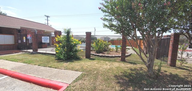 Image 24 of 26 For 9140 Timber Path  2406