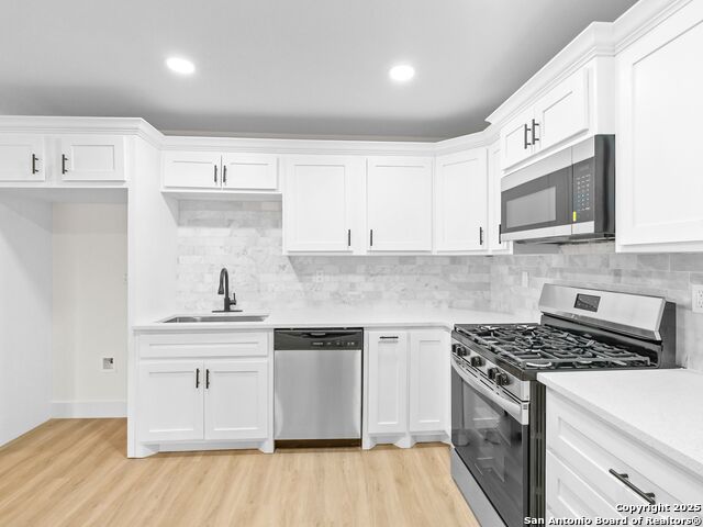 Image 10 of 35 For 9302 Valley Dale