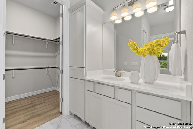 Image 17 of 27 For 28319 Frank Terrace
