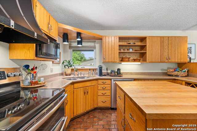 Image 11 of 33 For 635 Brightwood Pl