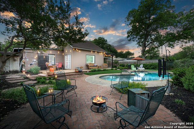 Image 30 of 33 For 635 Brightwood Pl