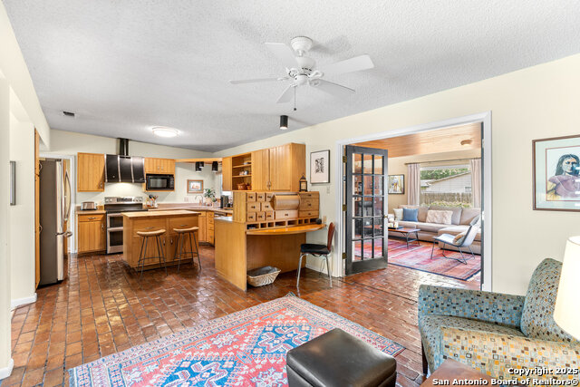 Image 8 of 33 For 635 Brightwood Pl