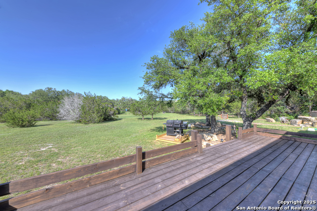 Image 28 of 43 For 211 Comal Run