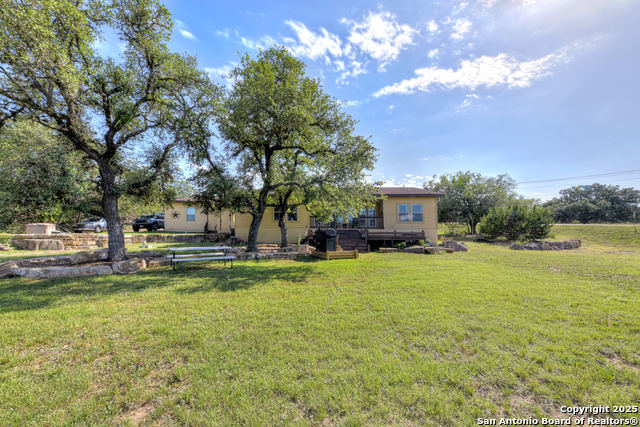 Image 31 of 43 For 211 Comal Run