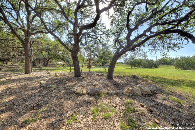 Image 34 of 43 For 211 Comal Run