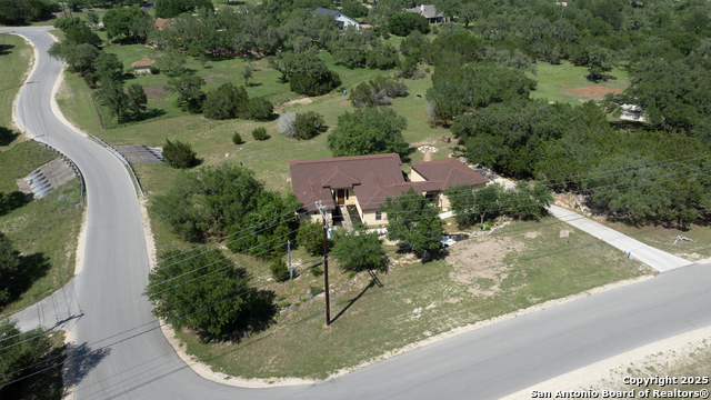 Image 37 of 43 For 211 Comal Run