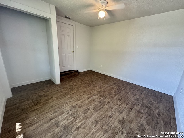 Image 20 of 36 For 419 Culberson W