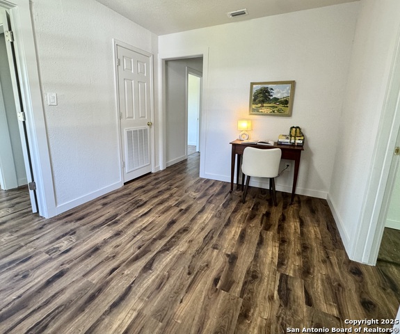 Image 22 of 36 For 419 Culberson W