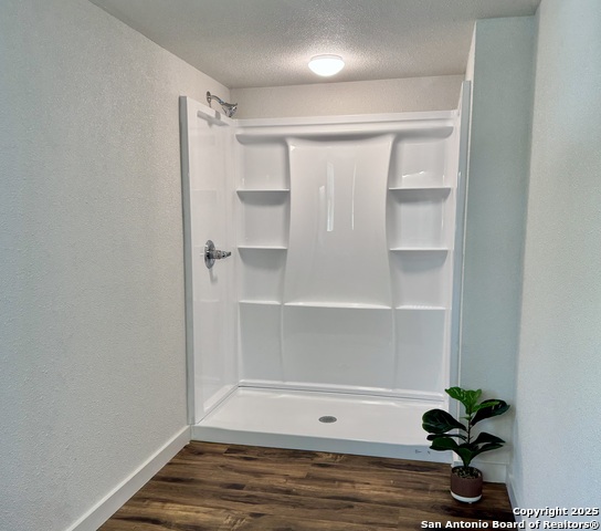 Image 28 of 36 For 419 Culberson W